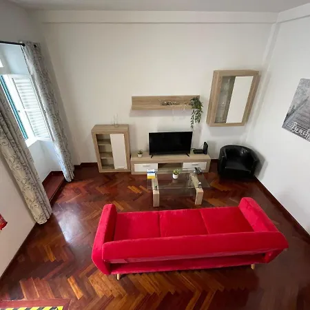 Traditional بيت للعطل فونشال